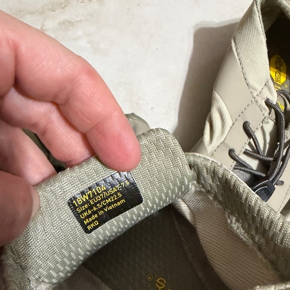 Vibram Five Fingers V-Alpha Women's Desert Sand Barefoot Shoes 37 - Picture 2 of 5